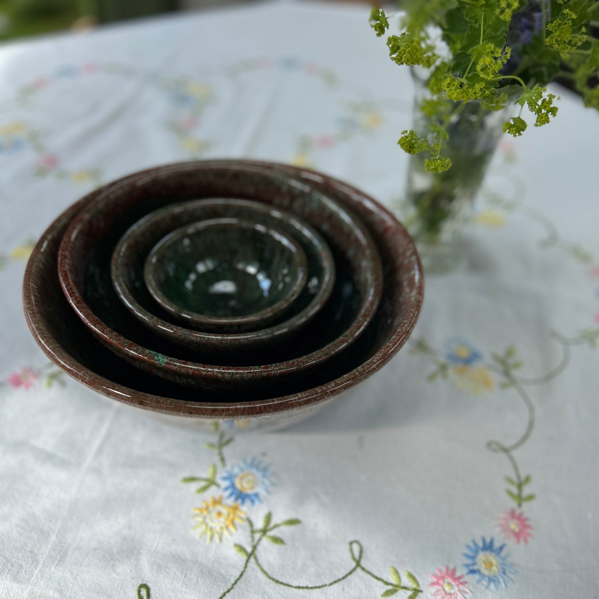 Brungröna keramikskålar från Marocko 