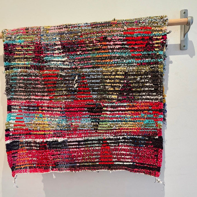 Marockansk röd handvävd matta