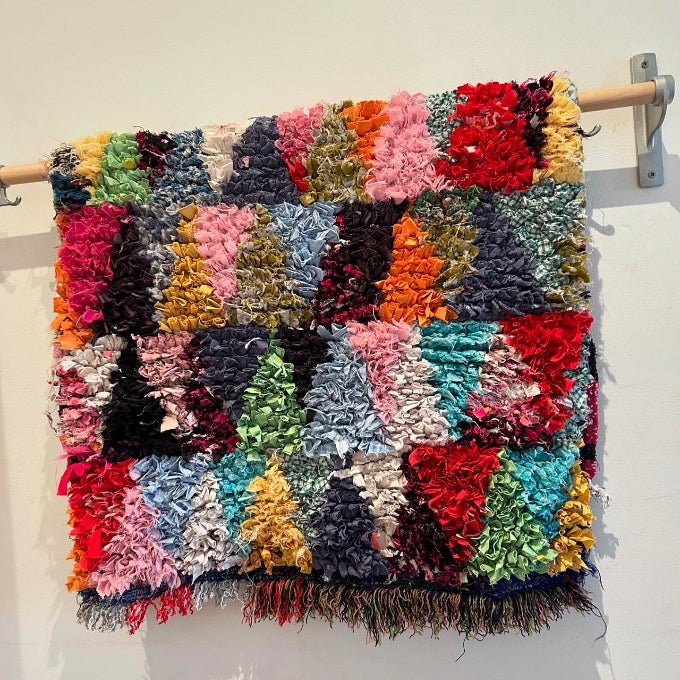 Marockansk röd handvävd matta